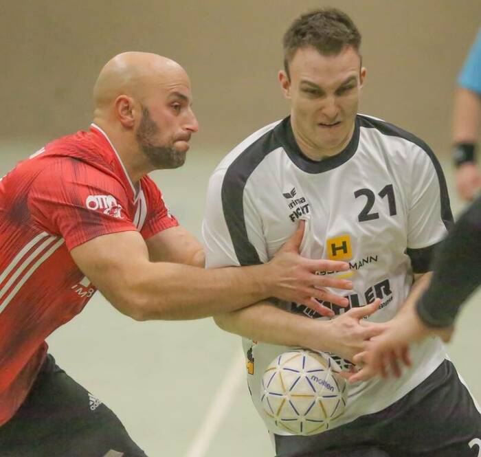 Simon Werner (rechts) und die HSG Werra WHO bestreiten am Samstagabend das Derby bei der Rotenburger Reserve. Foto: Friedhelm Eyert